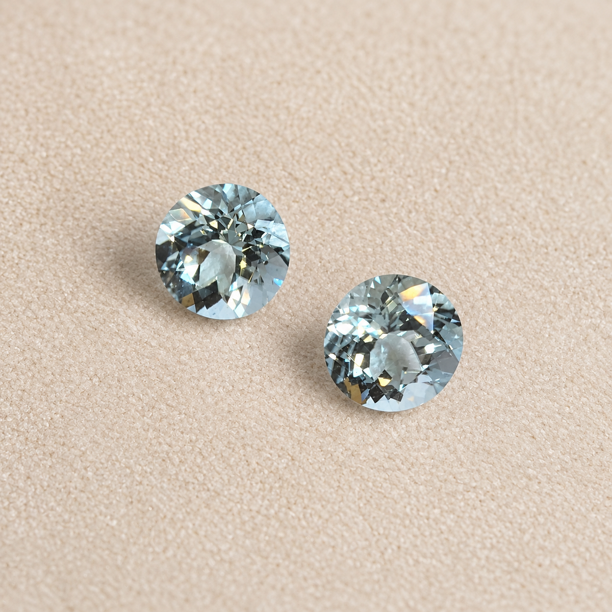Acquamarina - Coppia di Acquamarine taglio tondo - 2.40 ct