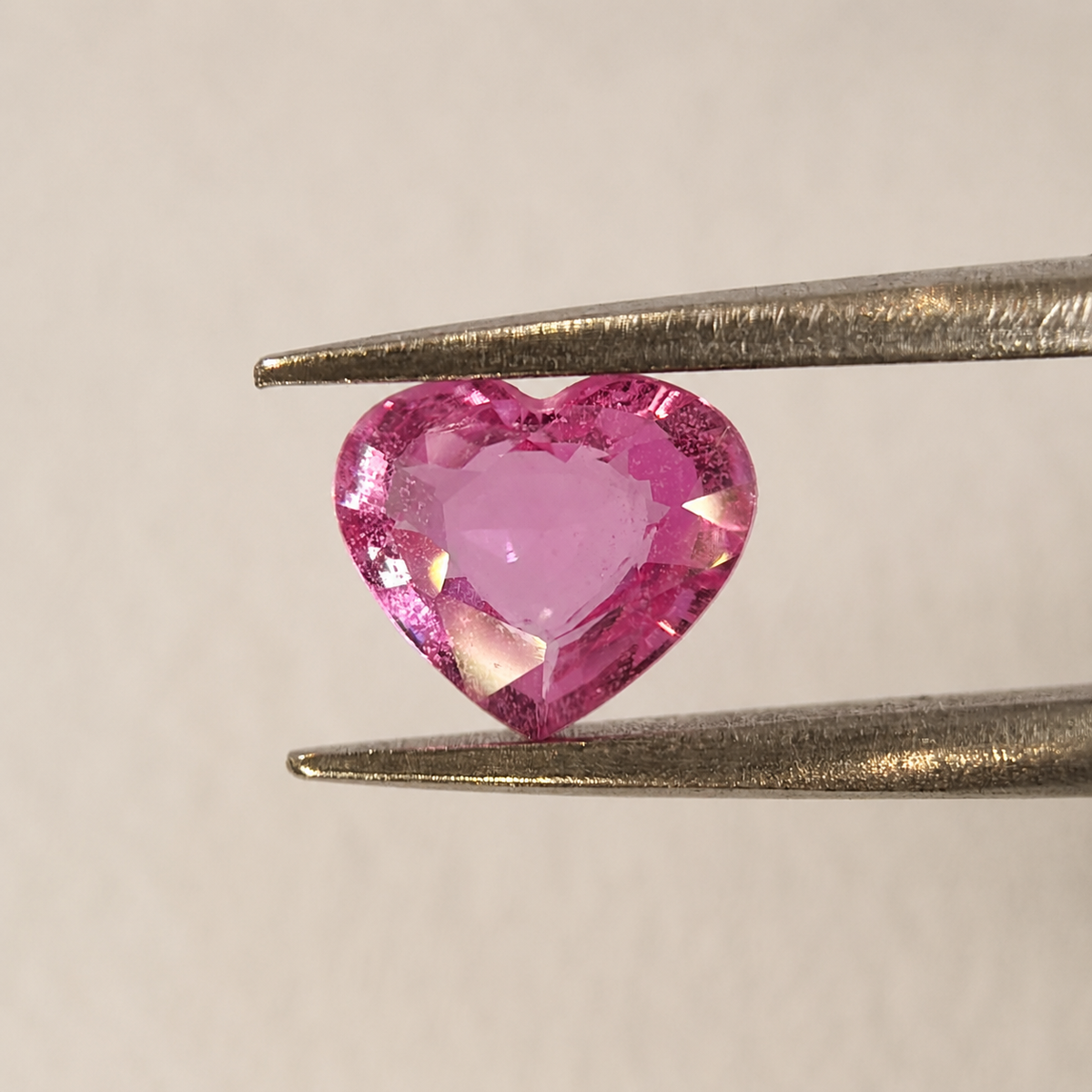 Zaffiro Rosa - Zaffiro rosa naturale - Madagascar - 1.02 ct