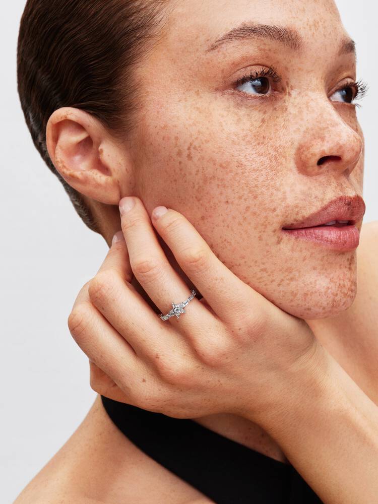 Pandora Anello Stella Luminosa