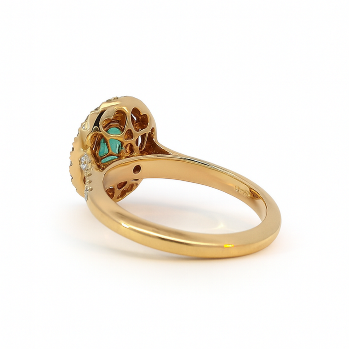 Crivelli - Anello in oro rosa 18 kt con diamanti bianchi e Smeraldo.