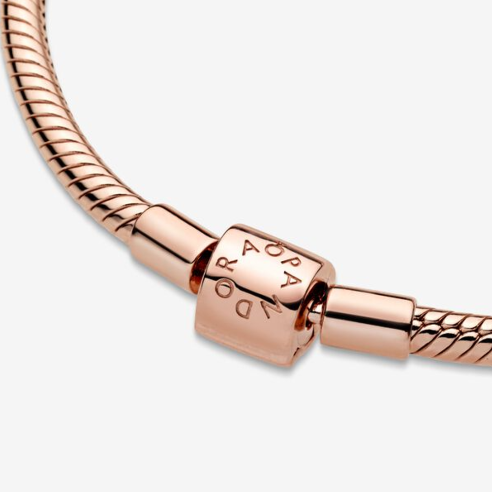 Pandora Bracciale Moments con maglia snake e chiusura a barile