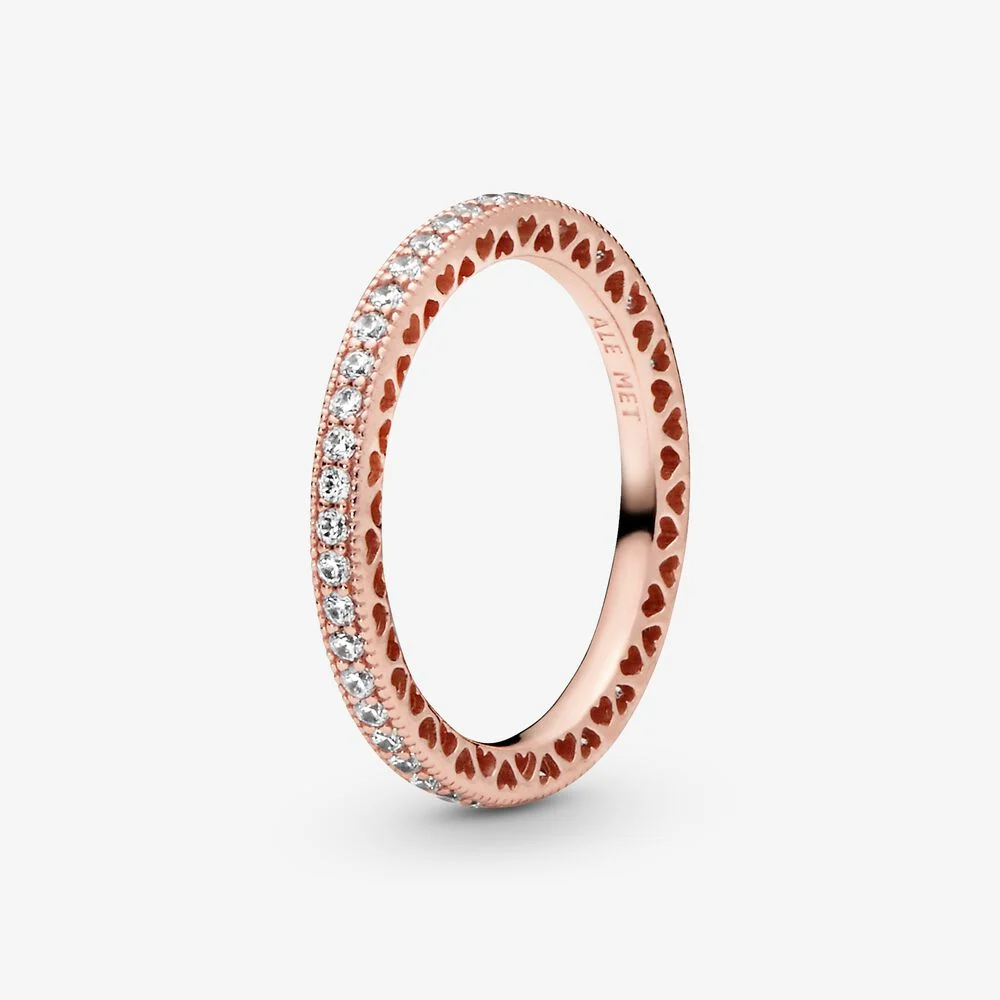 Pandora Anello pietre scintillanti e cuori