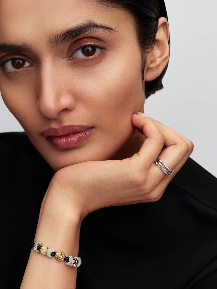Pandora Bracciale in Corda Nera con Chiusura a Barile