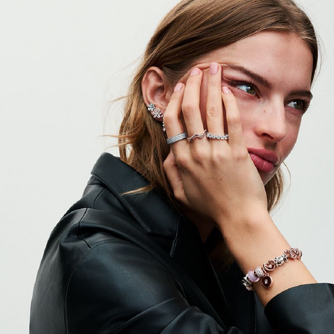 Pandora anello 2025 fascia cuori