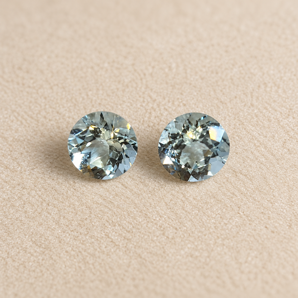 Acquamarina - Coppia di Acquamarine taglio tondo - 2.40 ct