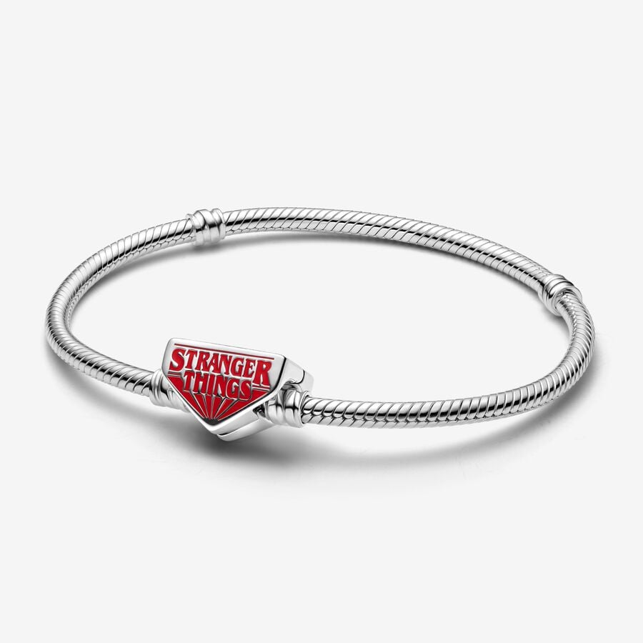 Pandora Stranger Things, Bracciale con Logo