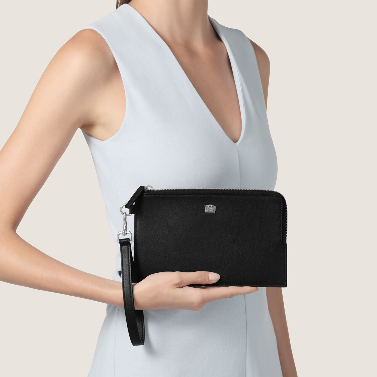Giovanni Raspini pouch pelle liscia