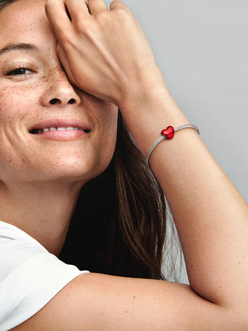 Pandora Charm Cuore Metalicco Rosso