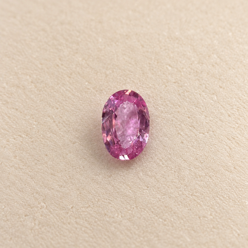 Zaffiro rosa – Taglio ovale – 0,82 ct