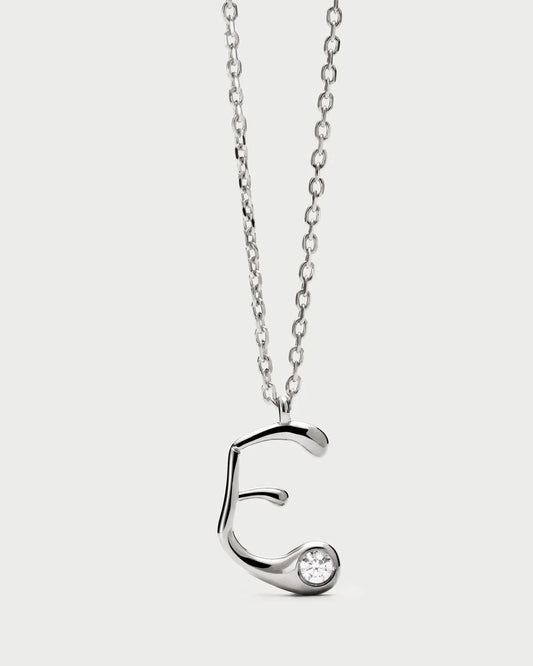 PDPAOLA - Collana con ciondolo in argento con l’iniziale E
