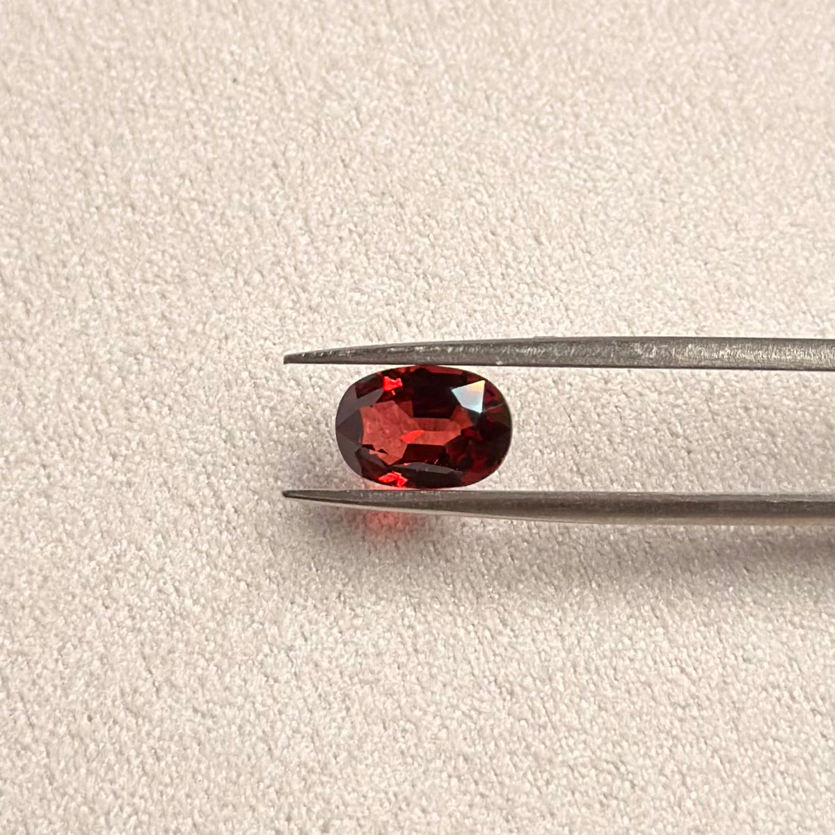 Spinello naturale Ovale - Burma - No heating 2.31 ct