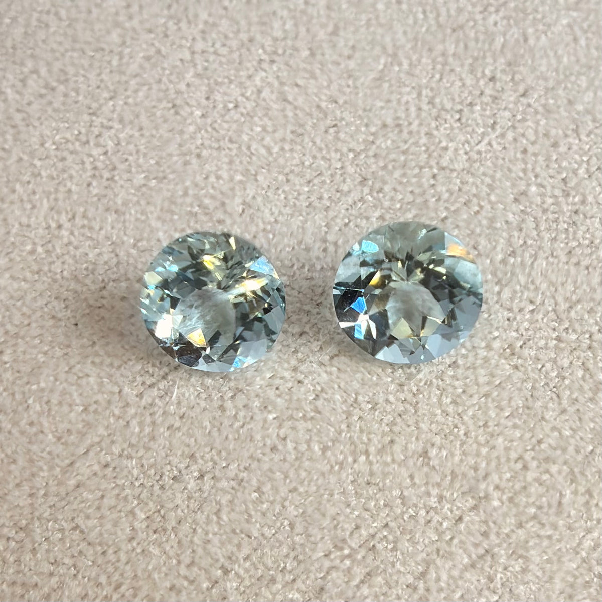 Acquamarina - Coppia di Acquamarine taglio tondo - 2.40 ct