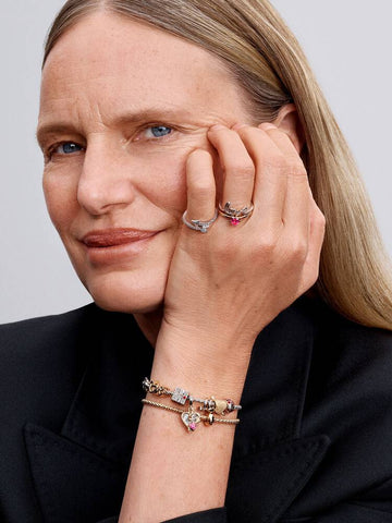 Pandora Bracciale Maglia Geometrica con Chiusura a Moschettone