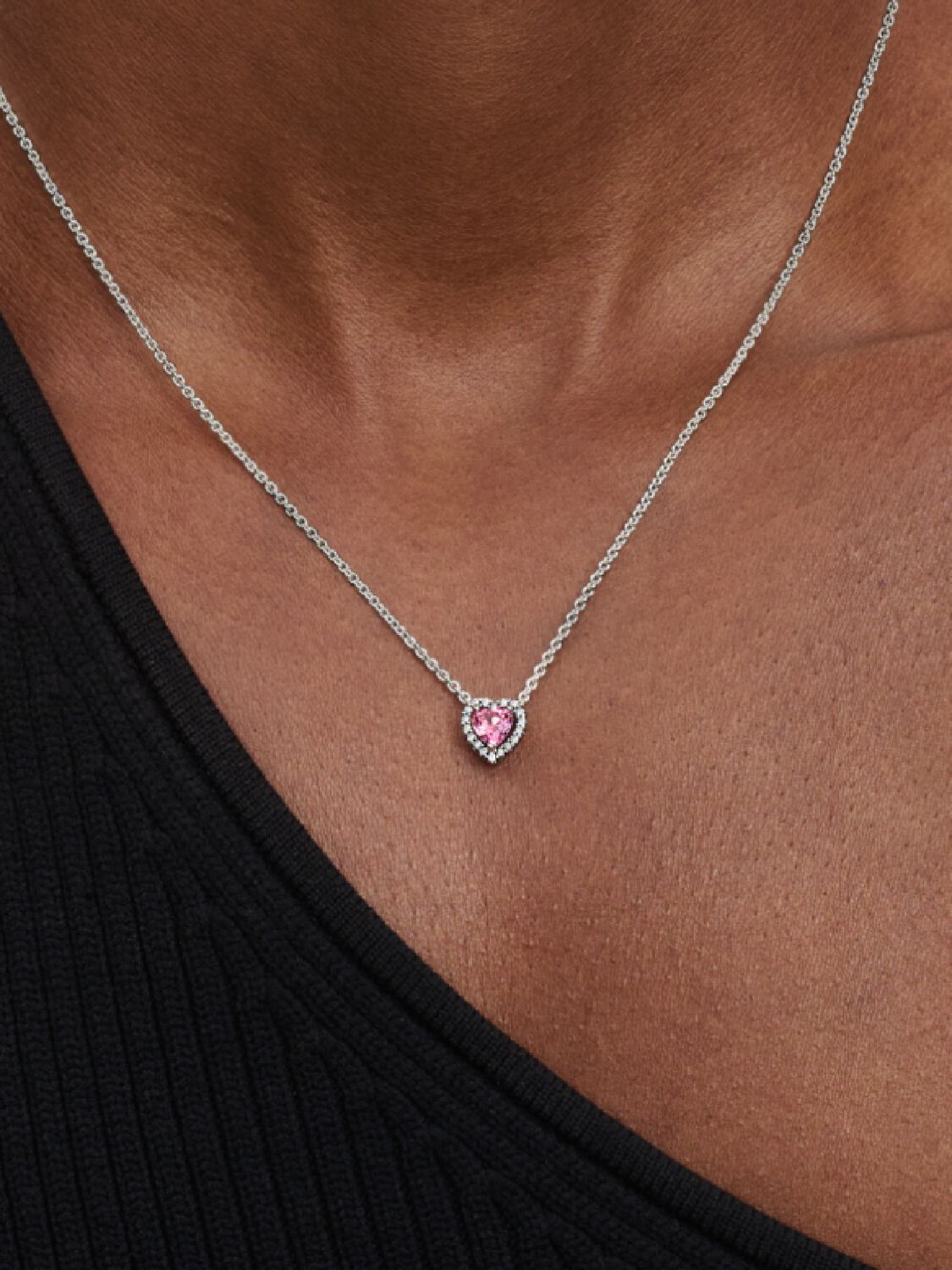 Pandora Collana Cuore In Rilievo Rosa