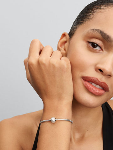 Pandora Charm Sfera con Perla Artificiale