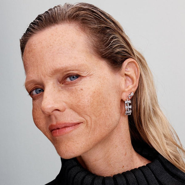 Pandora Orecchini Cerchi con Fiocchi Luminosi