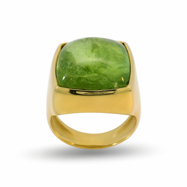 COZZARI 1946 - Anello Artigianale con Peridoto verde taglio cabochon.