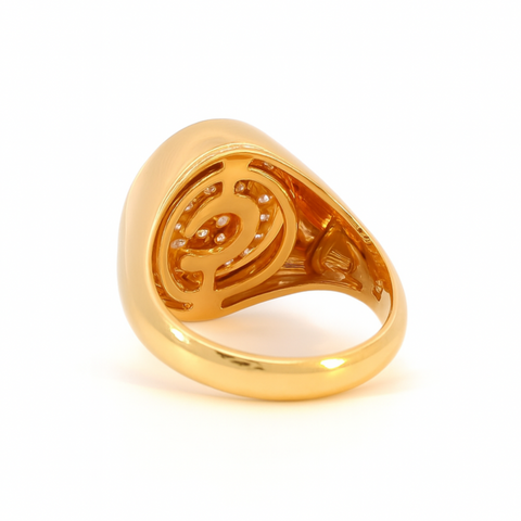 Crivelli – Anello Sigillo Ovale Pavè.