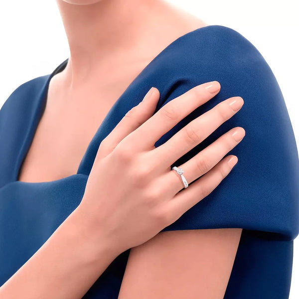 Recarlo Anello Solitario Maria Teresa in Platino ct. 0,50