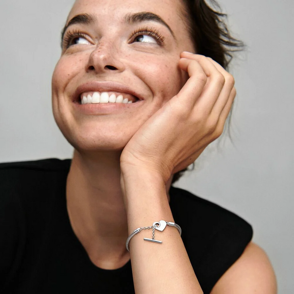 Pandora Bracciale Moments con maglia snake, cuore e barretta a T
